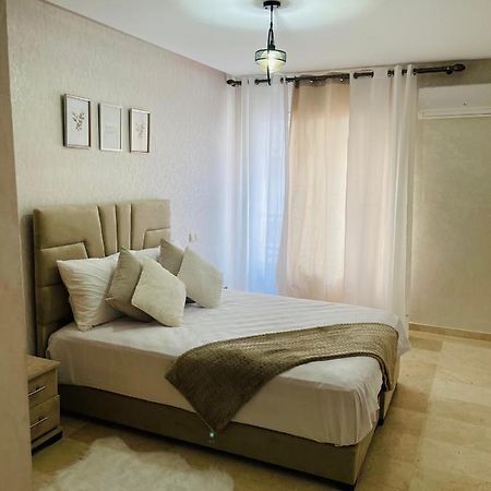 Superbe Appartement Au Coeur De Касабланка Экстерьер фото
